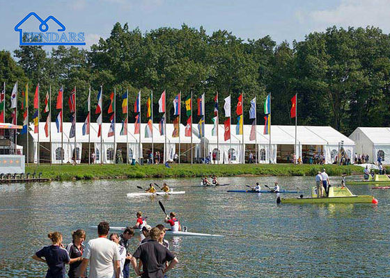 kopen Witte of aangepaste witte pvc evenementen feest bruiloft tent marquee bruiloft marquee tent online vervaardiging