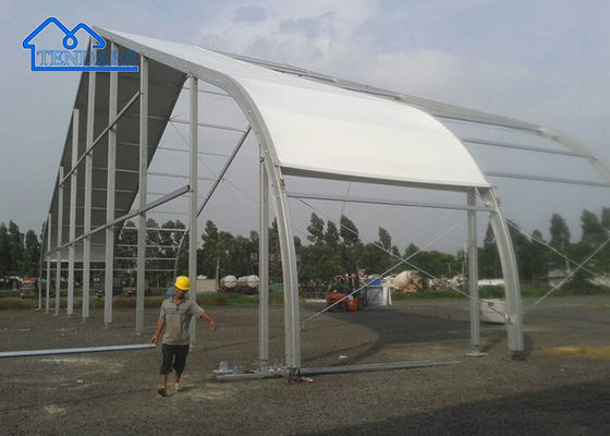 kopen Bestprijs Op maat gemaakte zware industriële magazijn tent werkplaats opslag curve tent online manufacture