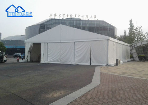Aangepast logo accepteert magazijnaluminiumlegering Een vormtent / A-frame tent voor evenemententent