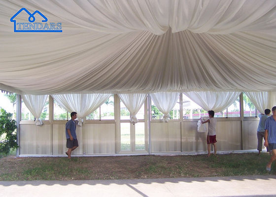 Fabrieksprijs Op maat gemaakte kleur Aluminium gebogen outdoor trouwfeest tent te koop